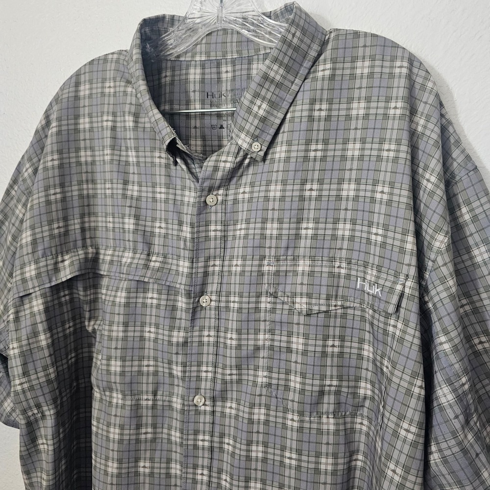 Huk Mens XXL Performance‎ Fishing Shirt Plaid Short Sleeve Ventilated Grey Blue